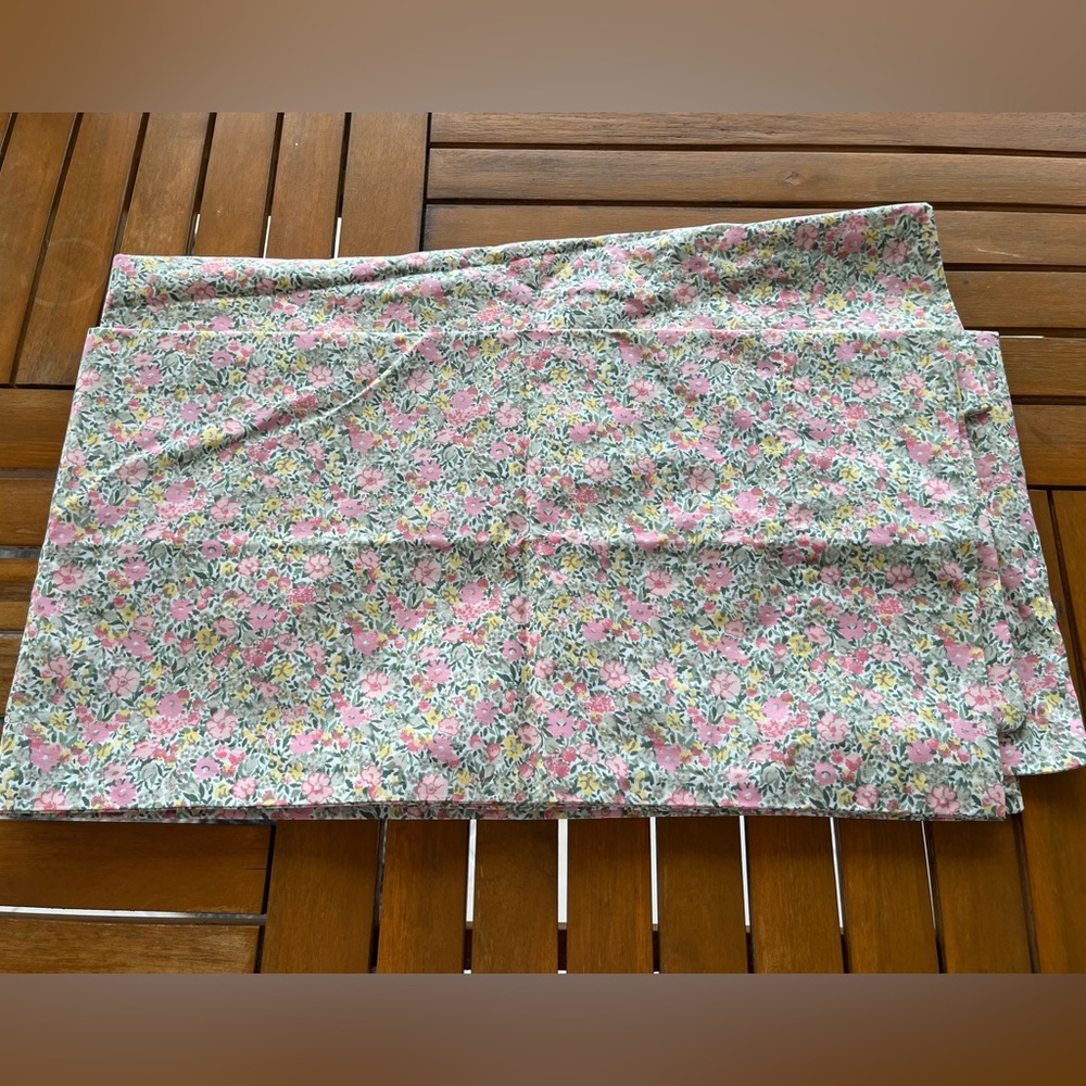 Laura Ashley Floral King Pillowcase 1
Pair Pink Cotton Pillowcases Vintage 80s